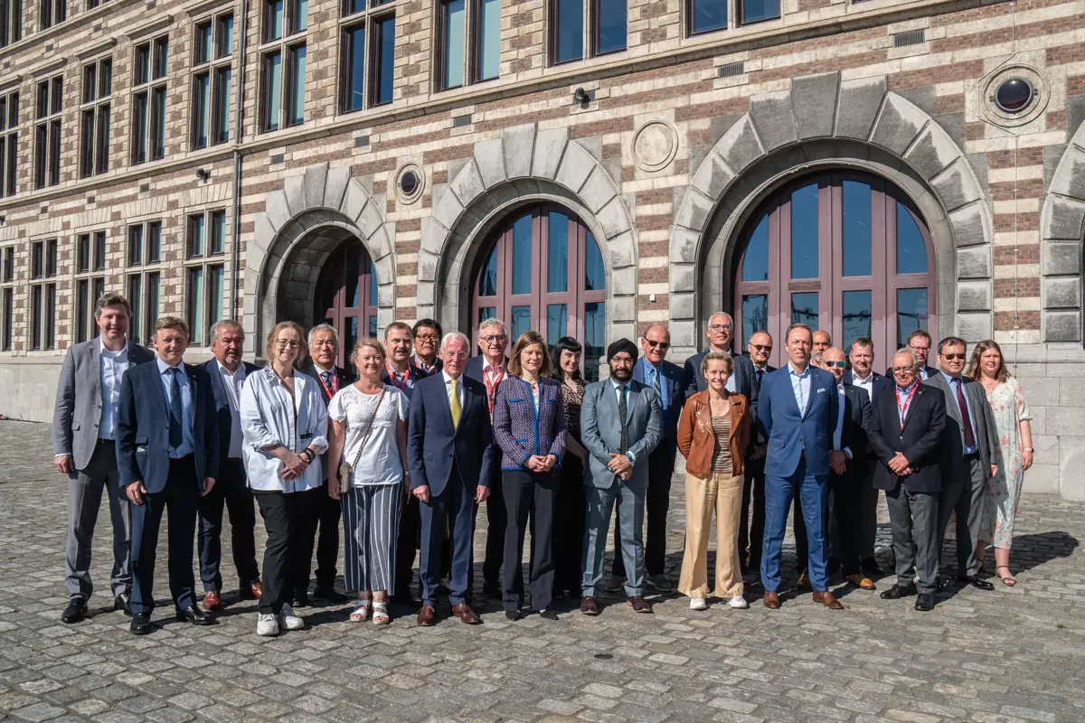 Group photo with the interntational representatives of Port of Antwerp-Bruges at the Port House.